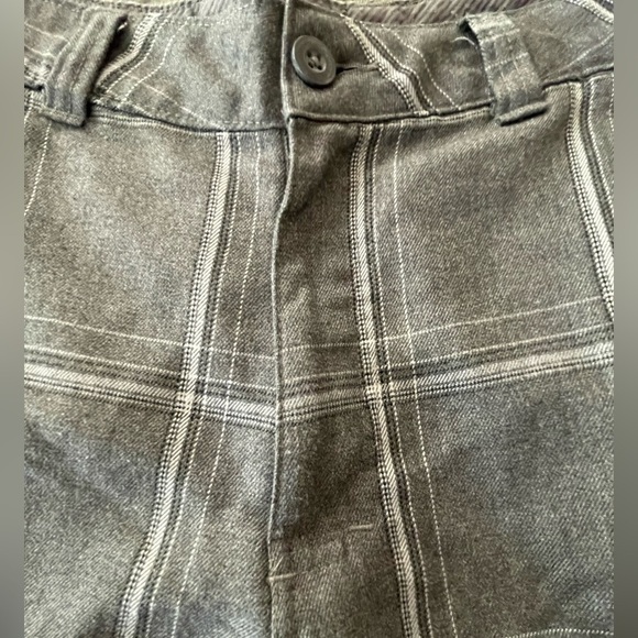 🔥🩶O’Neill size 30 gray plaid flannel like shorts - great for golf 10.5” inseam - Picture 7 of 9